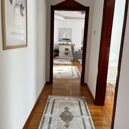 Airport Sky Lux Ii * Belgrade