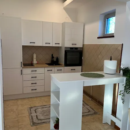 Airport Sky Lux Ii Belgrade