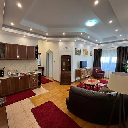 Airport Sky Lux Ii *