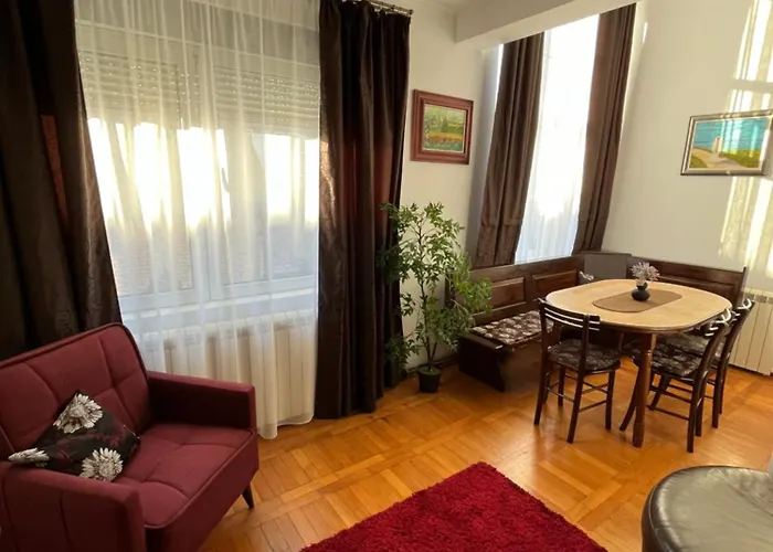 Airport Sky Lux Ii Белград