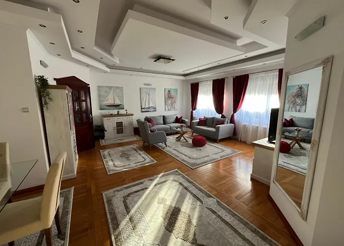 Апартаменты Airport Sky Lux Ii *