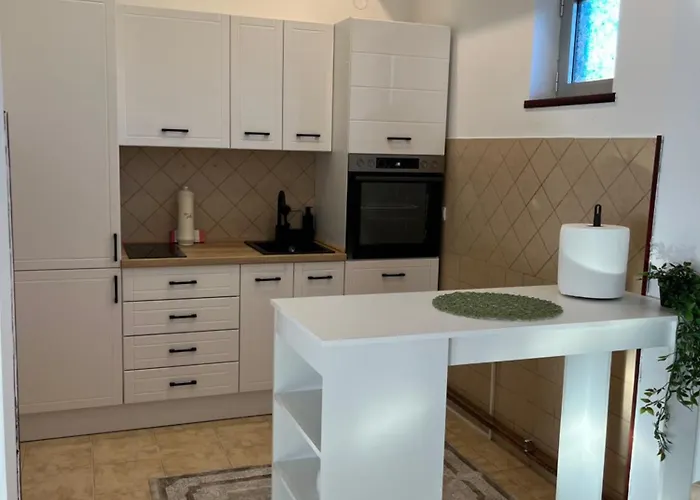 Airport Sky Lux Ii Белград