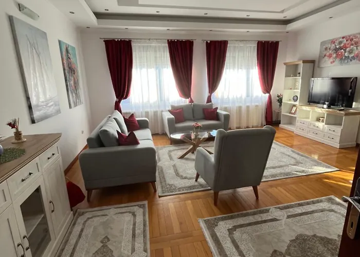 Airport Sky Lux Ii Апартаменты *